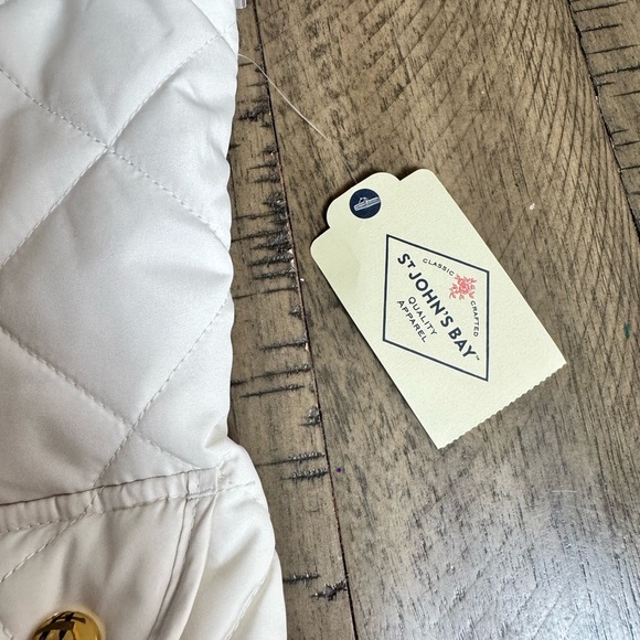 St. John's Bay Off-White Quilted Vest with Gold Zipper - Picture 3 of 7